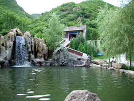 黄龙潭