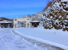 山庄雪景