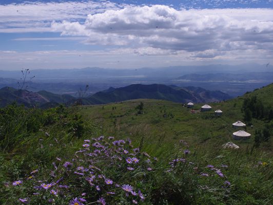 夏日山巅